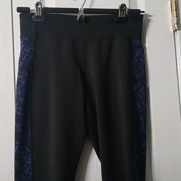 Adidas Climalite black blue workout capri pants Sz S EUC - Picture 3 of 9